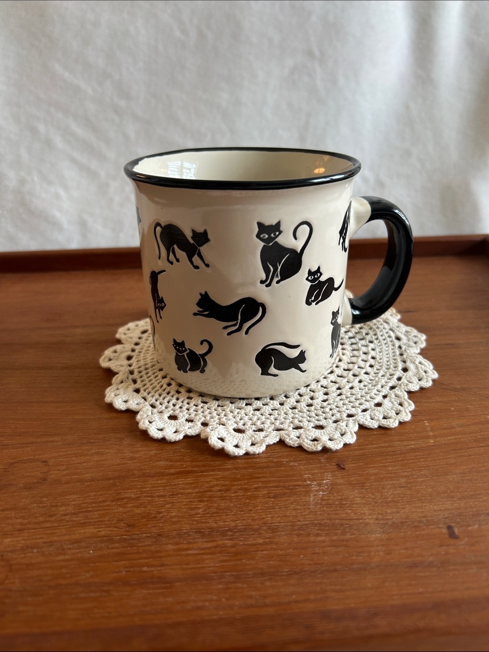 Vintage Ceramic Black and Cream Cats Coffee Mug - 14 fl